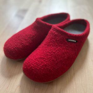 Giesswein Vietsch mens wool slippers, size 45, red, new with box